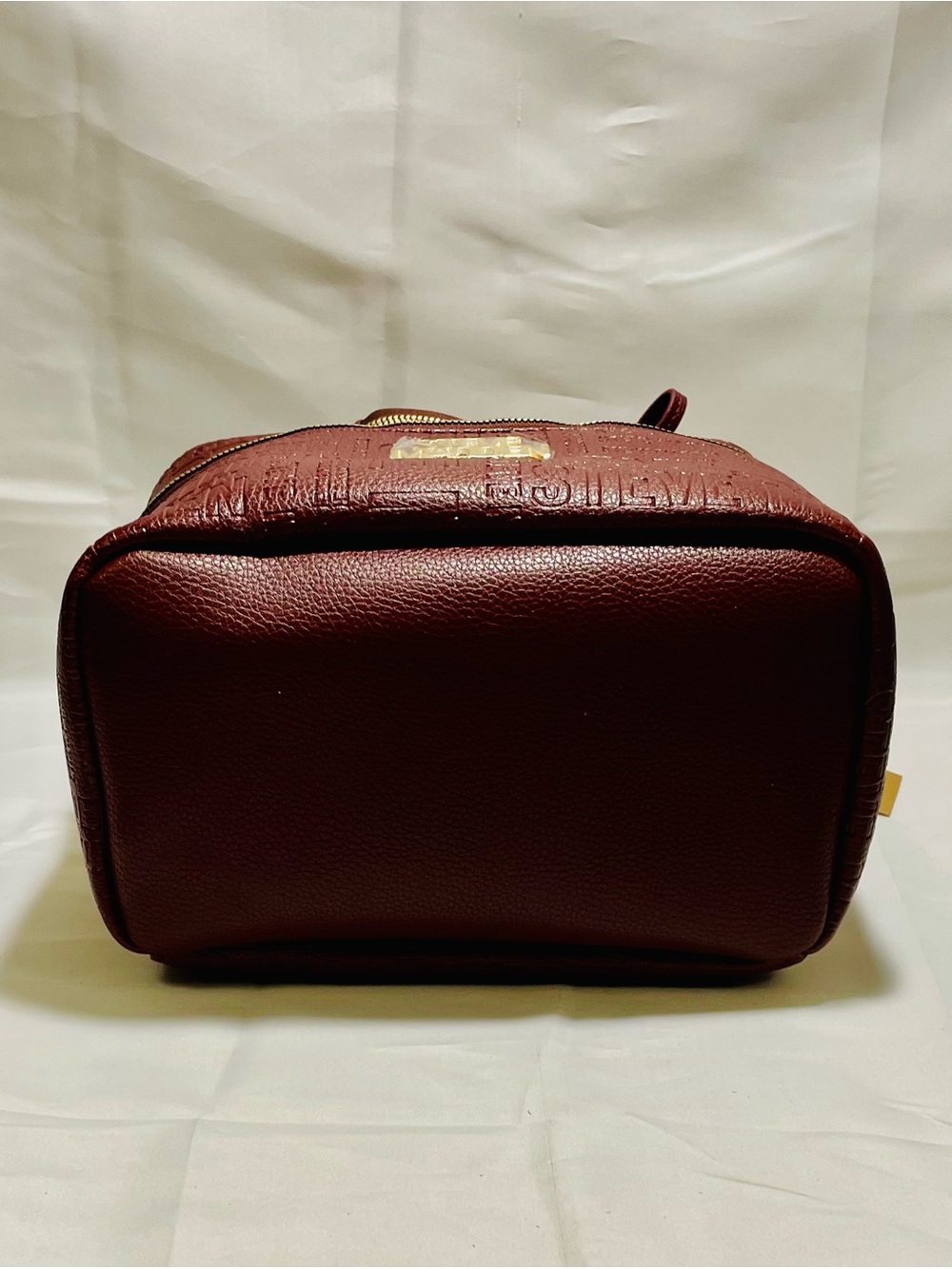 Steve Madden Logo Embossed Train Case Makeup Bag with Detachable Pouch, NWT - Picture 8 of 16